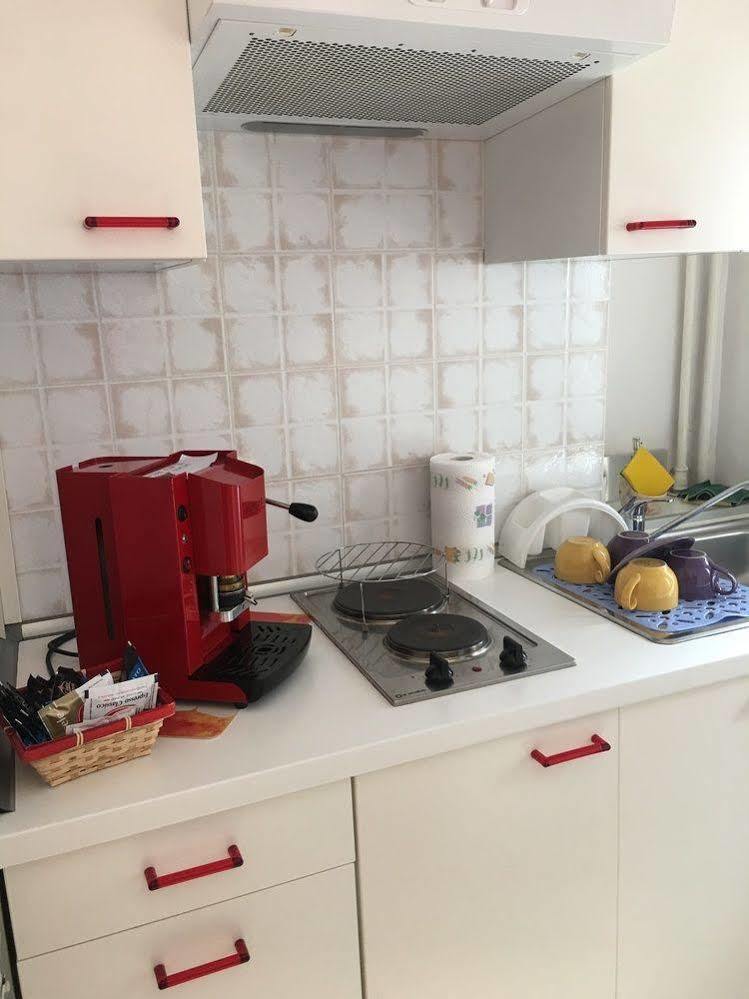 Acomodação com café da manhã  Damiani & Sister Guesthouse Roma